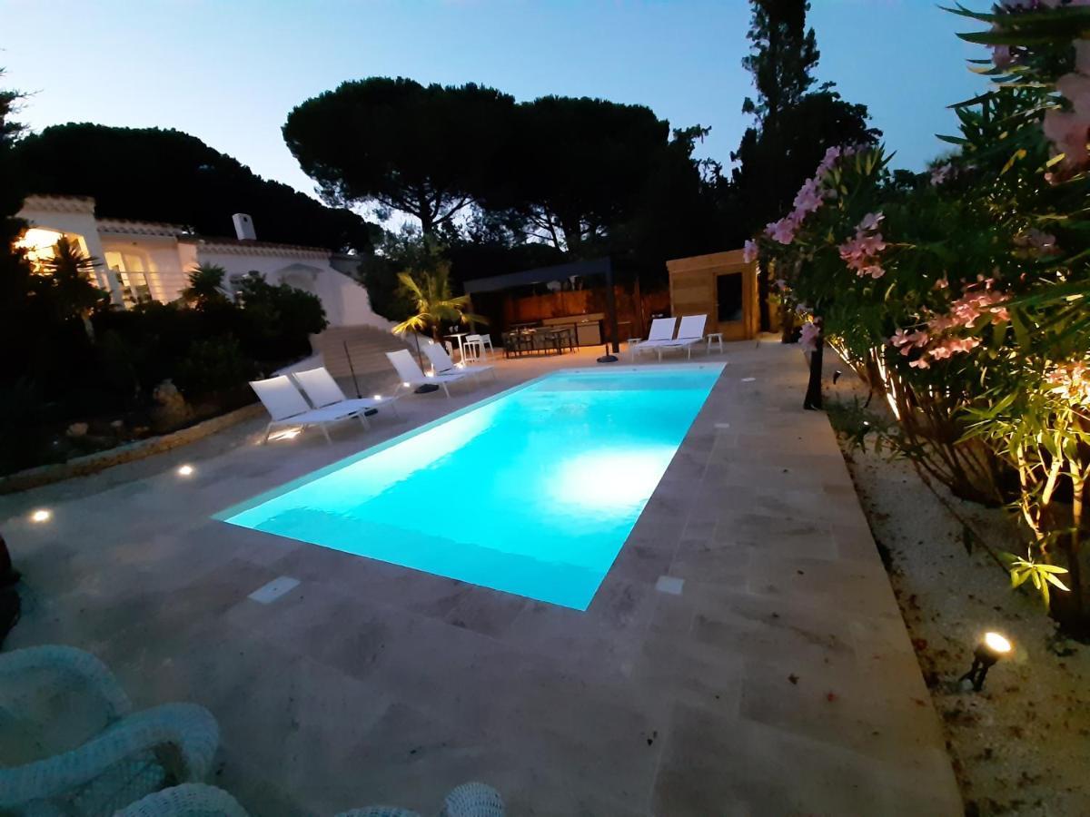 VILLA RASOA chambre LOVE Agde Extérieur photo